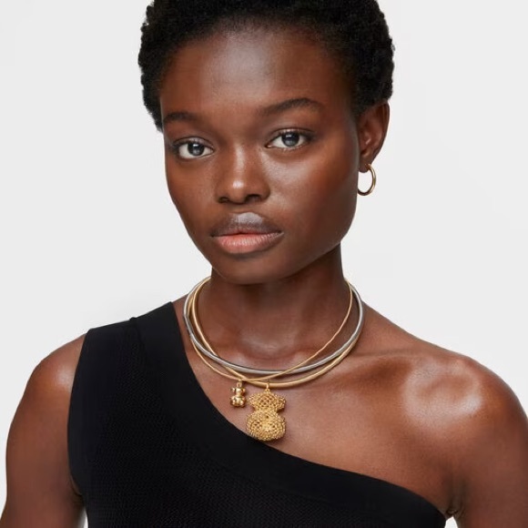 NEW TOUS Bold Bear texturized gold pendant 18 kt - Picture 5 of 8